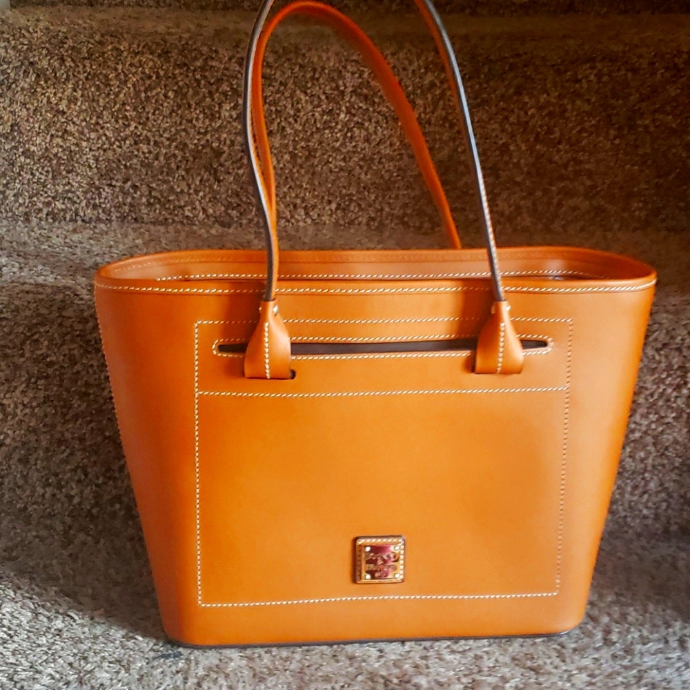 Dooney & Bourke Leather Slip Tote/Natural